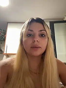 Noeliagglow live XXX chat