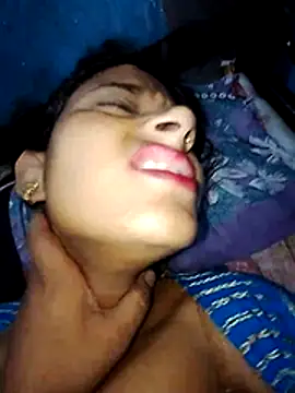 Bhabhi-Devar- Adlı Modelin Web Kamerası Şovu