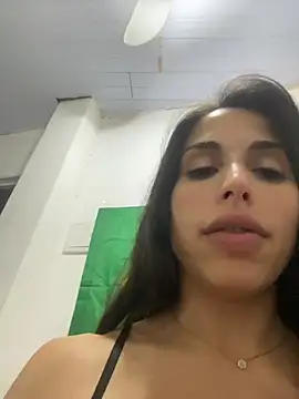 sweetwanda Chat XXX live