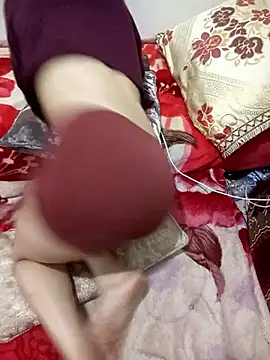 YARA-VIP Chat XXX in diretta