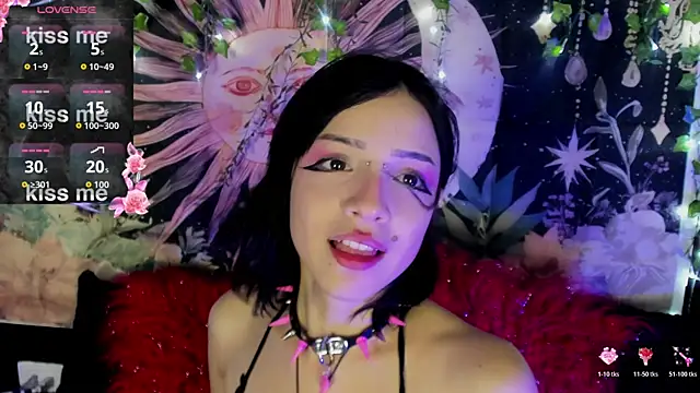 Chatroom XXX en direct de LaxiViolet