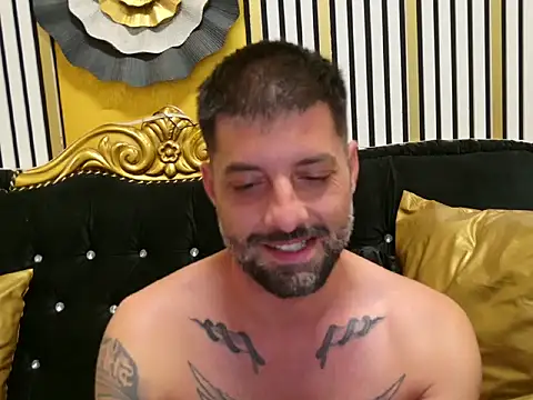 Chat XXX en directo de TommyDum