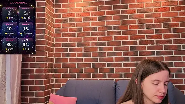 MyrtaMcclaney's Live XXX Chat