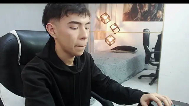Chat +18 de ash_ka ao vivo