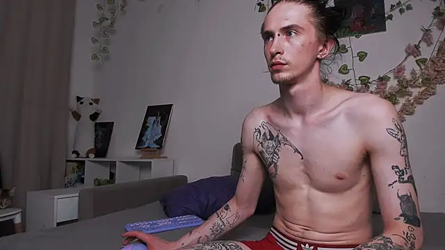 LadyTrep Adlı Modelin Canlı XXX Sohbeti