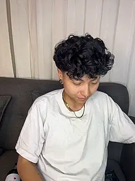 Chat +18 de ian_mathias_ ao vivo