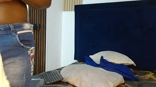 צ'אט XXX בשידור חי של alexis_fernandez
