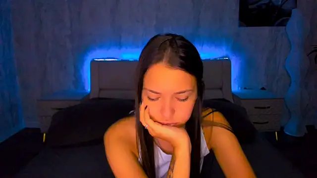 AlexaBarkley élő XXX-chatje