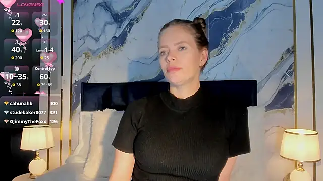 Laurablue's Live XXX Chat