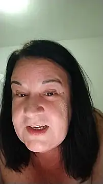 Yaya_Mineira's Live XXX Chat