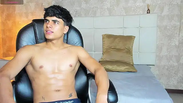 Chat +18 de Toji_ferrer ao vivo