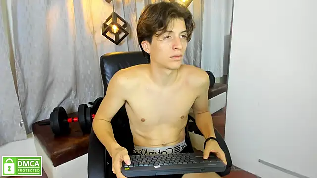 Marcoviolet Live XXX-chat