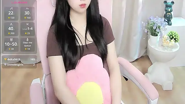 แชท XXX สดของ shynana