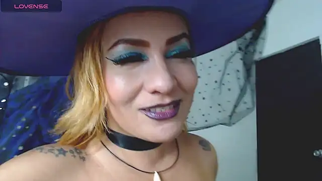 FranchescaSexy1's Live XXX Chat