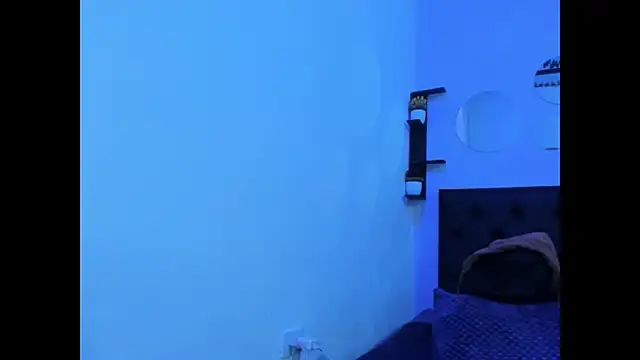 sapphire_brown20 élő XXX-chatje
