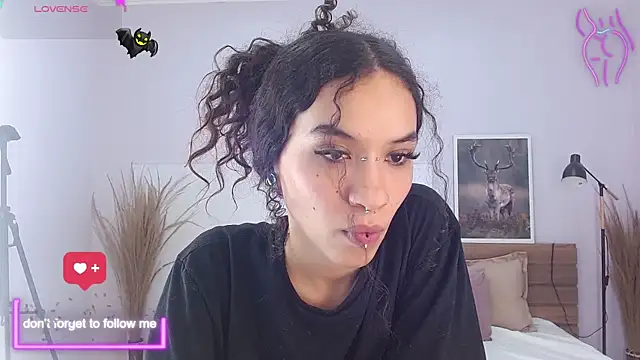 ilitzy_cardona's Live XXX Chat