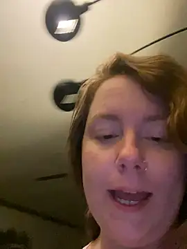 Strawberrykisses96's Live XXX Chat