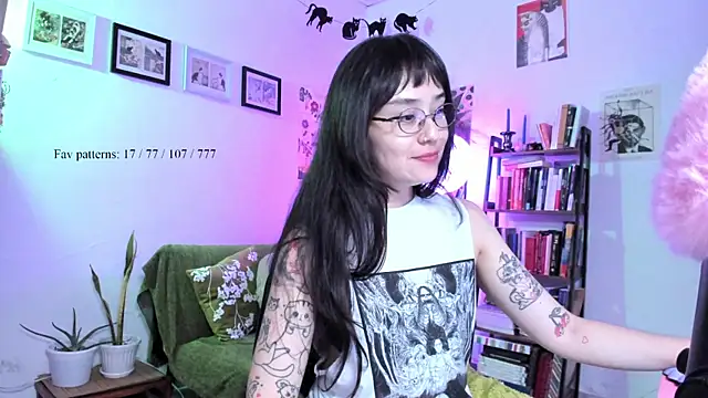 _Insomnia__'s Live XXX Chat