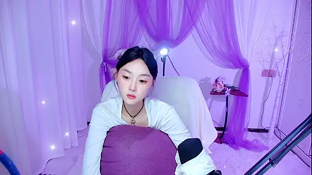 Tili_LuckyのライブXXXチャット