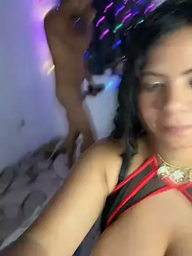 Chatroom XXX en direct de Simone_Miller
