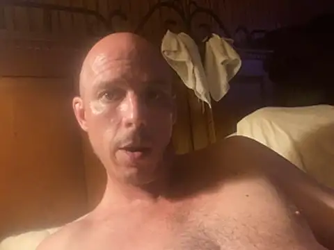 Mac_ThunderCock 即時 XXX 聊天