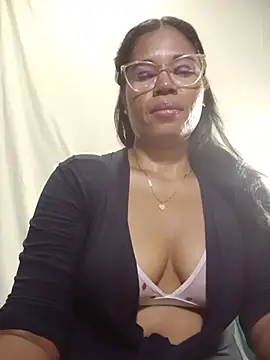 Yandris_1212's Live XXX Chat