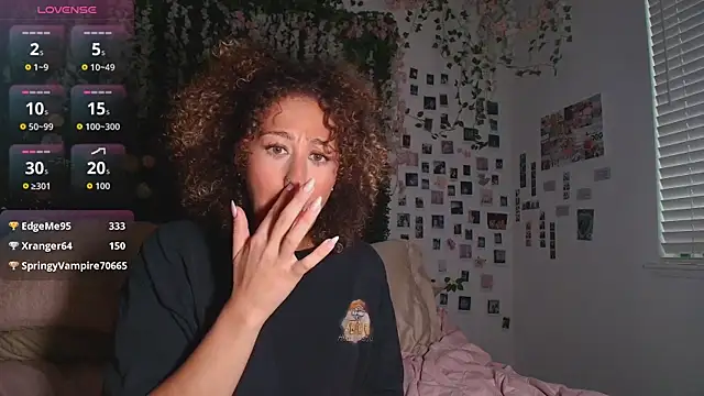 LyraCovee's Live XXX Chat
