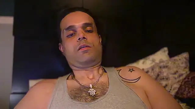 icebergslim281 XXX чат на живо
