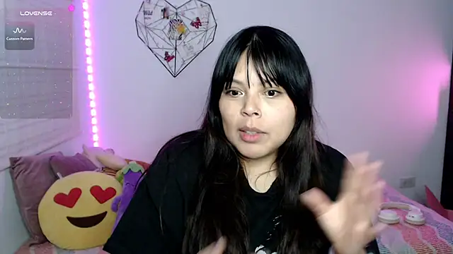 Chat XXX en directo de EllieMoonX