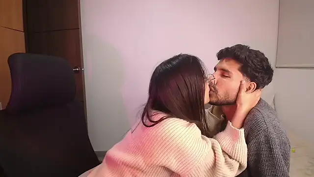 abbyyandmaxx Adlı Modelin Canlı XXX Sohbeti