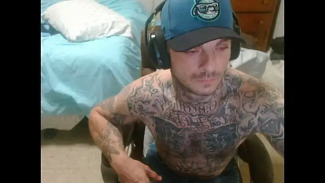Chatroom XXX en direct de DADDY_KANE8---