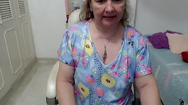 leonela_69 élő XXX-chatje