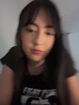 Chat +18 de Hinata_3 ao vivo