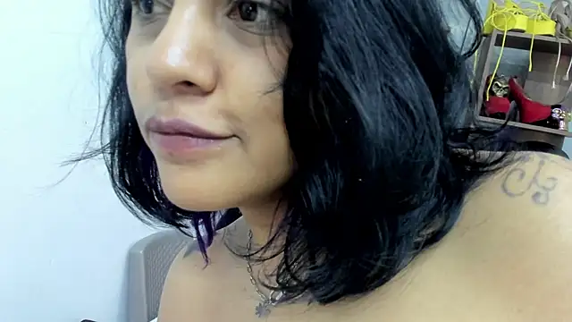 MirandaHaguen's Live XXX Chat