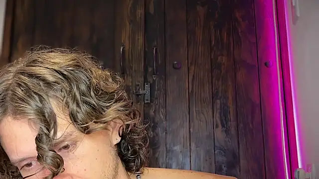 دردشة mcklister_kinky_feets الجنسية المباشرة