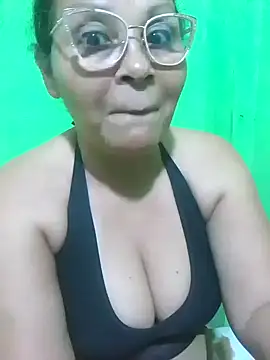 Amarantha25's Live XXX Chat