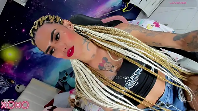 Nella_Dolls' Live XXX Chat