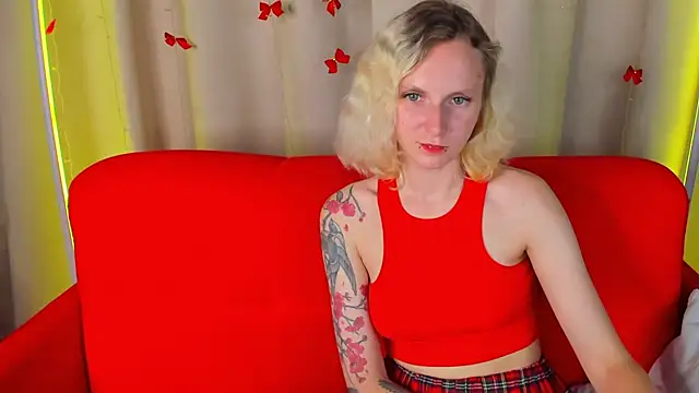 LikiLips' Live XXX Chat