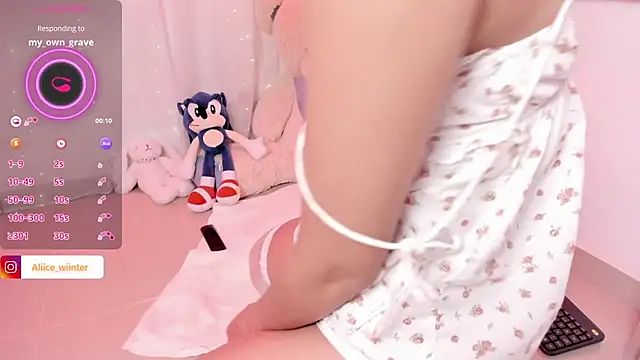 Alice_winter_'s Live XXX Chat