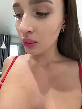 LillyNatty18's Live XXX Chat