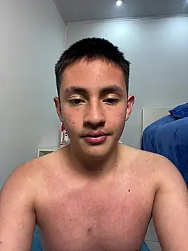andreslavado Live XXX-chat