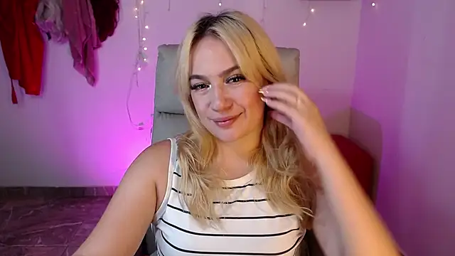 Carolina_2403 Adlı Modelin Canlı XXX Sohbeti