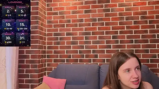 MyrtaMcclaney's Live XXX Chat
