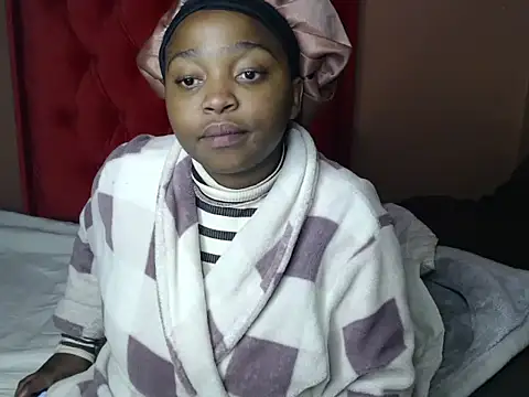African_Busty Adlı Modelin Canlı XXX Sohbeti