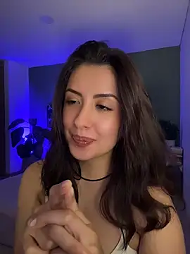 EmaSaenz's Live XXX Chat