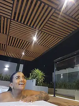 SusanMontiel's Live XXX Chat