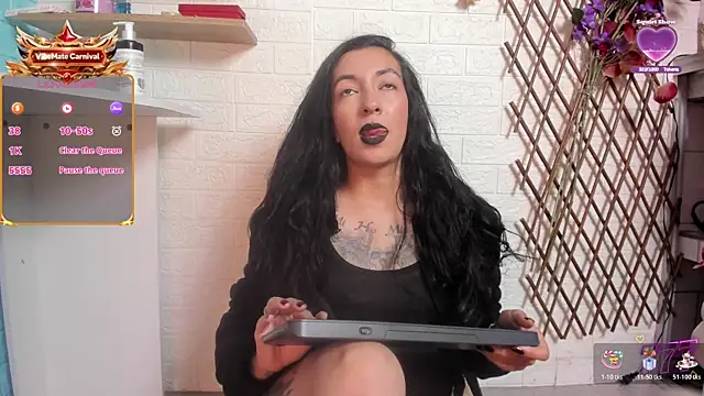 SALOME_KORLAND élő XXX-chatje