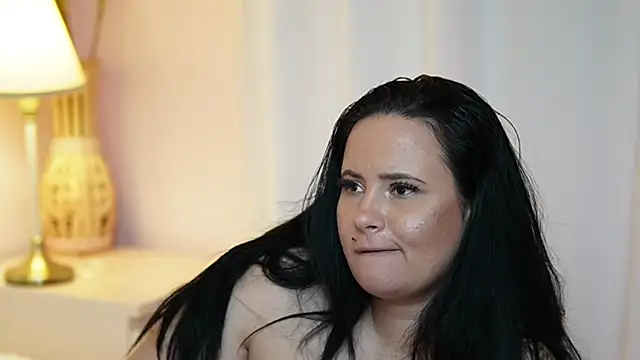 XXX chat uživo modela AdelineMoon