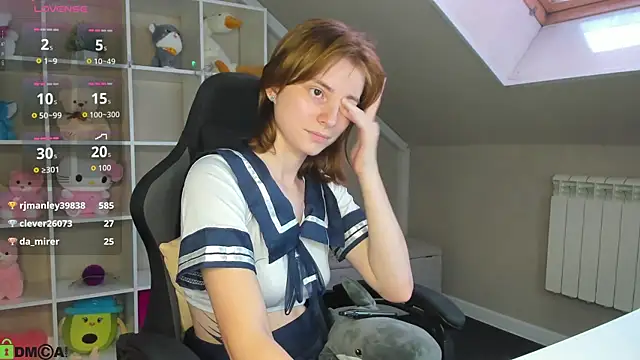 Chat +18 de Lilli_Rivera ao vivo