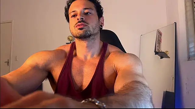 Lucasfit24's Live XXX Chat